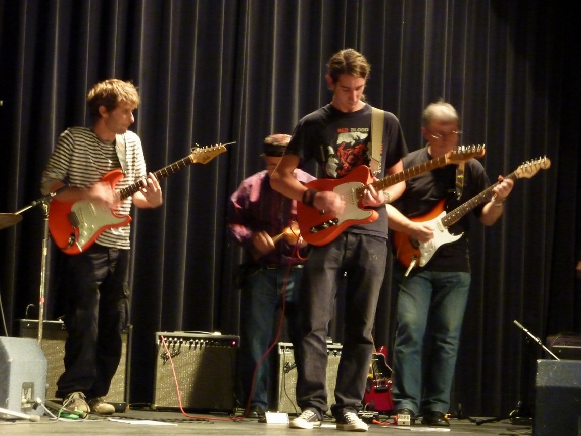 n_20101015_2109210_limmitationes.jpg