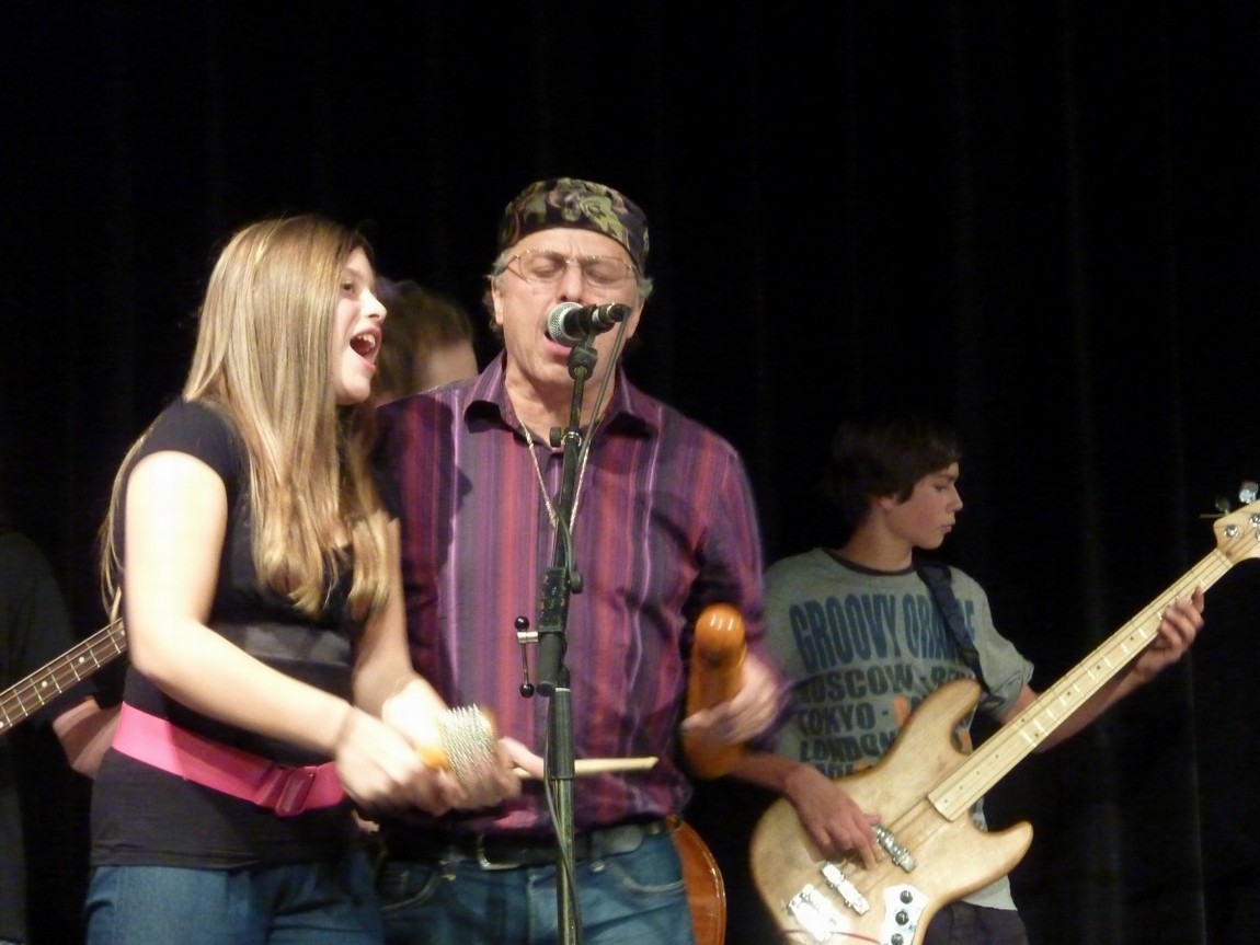 n_20101015_2113420_limmitationes.jpg