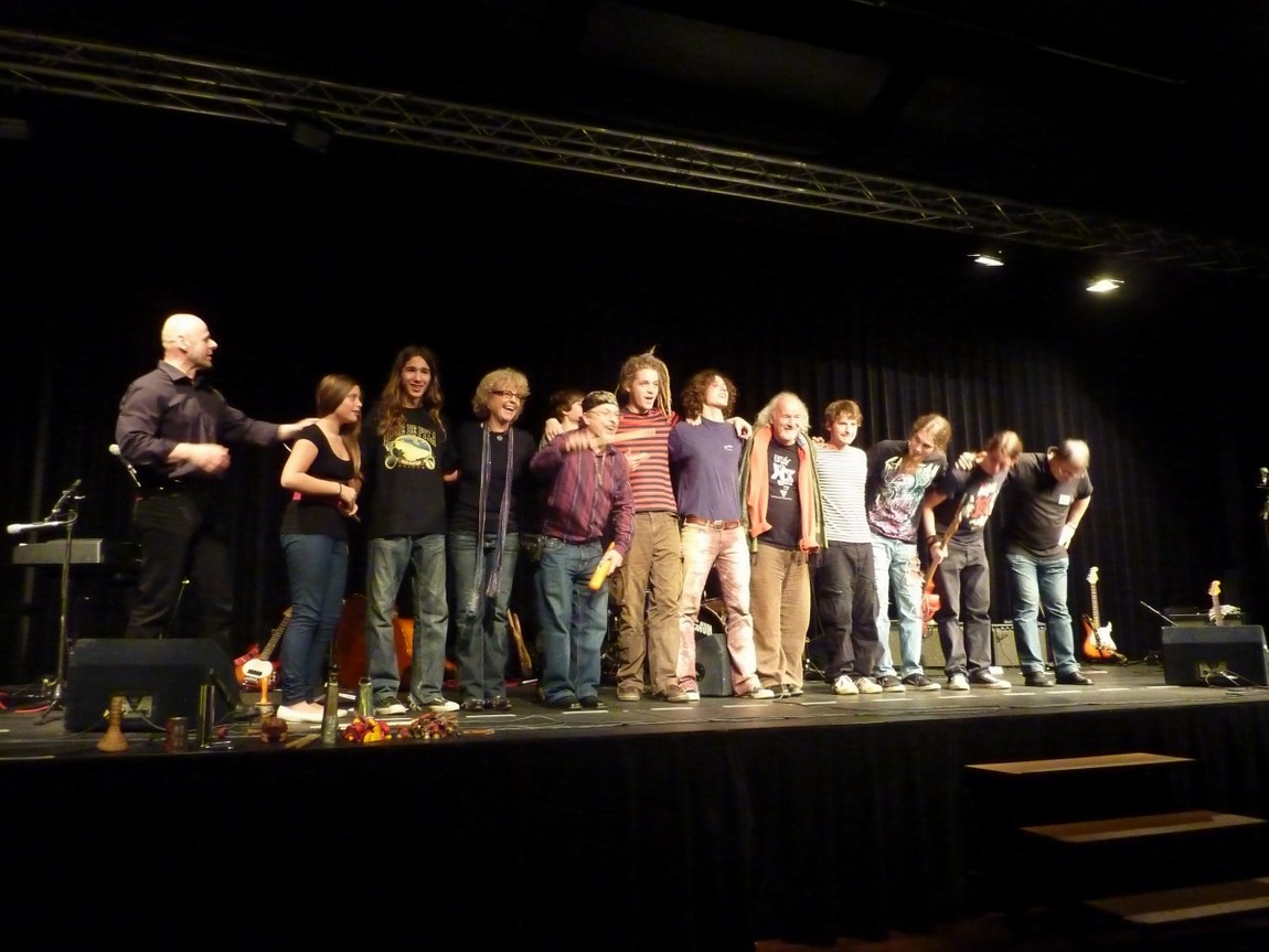 n_20101015_2135240_limmitationes.jpg