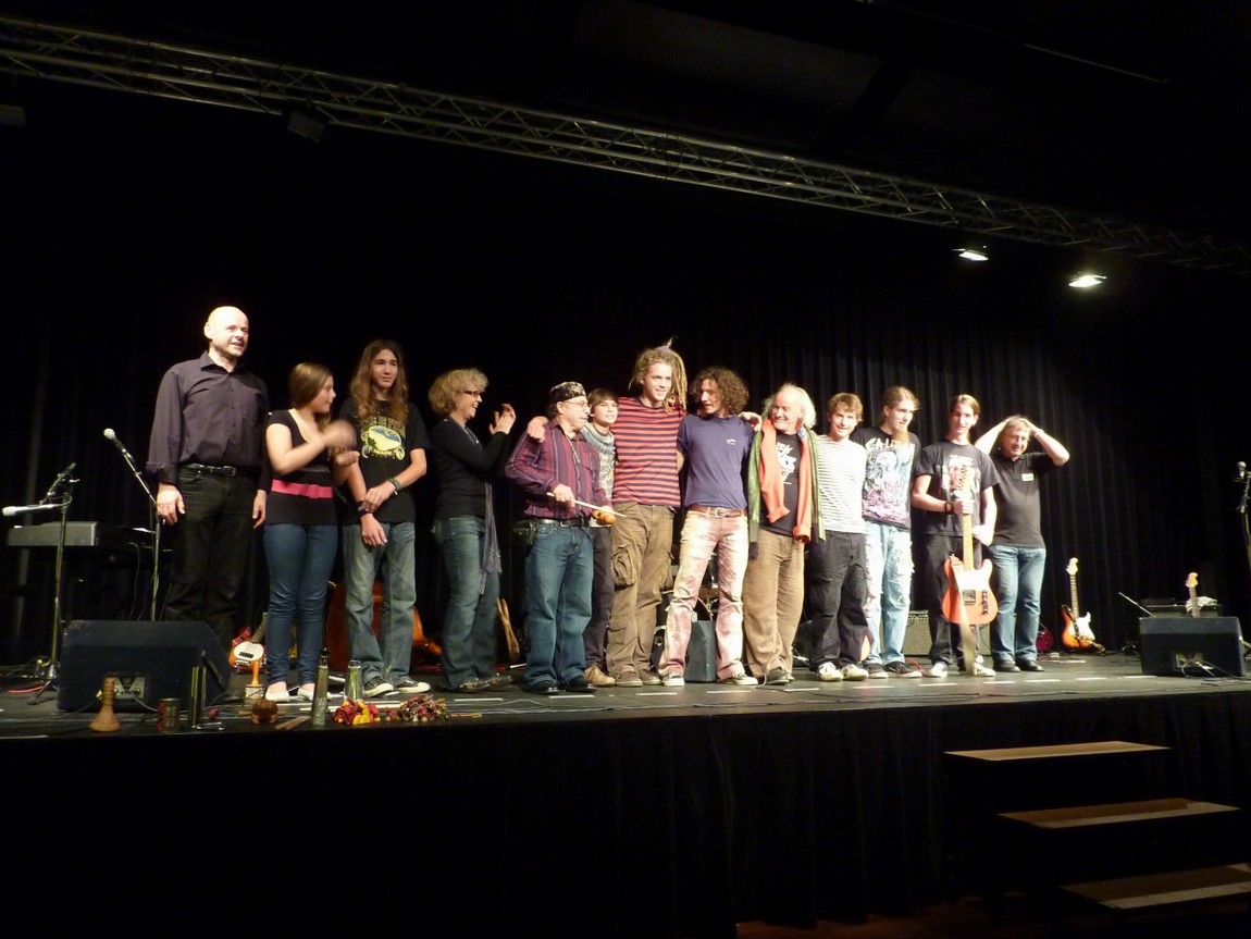 n_20101015_2135340_limmitationes.jpg