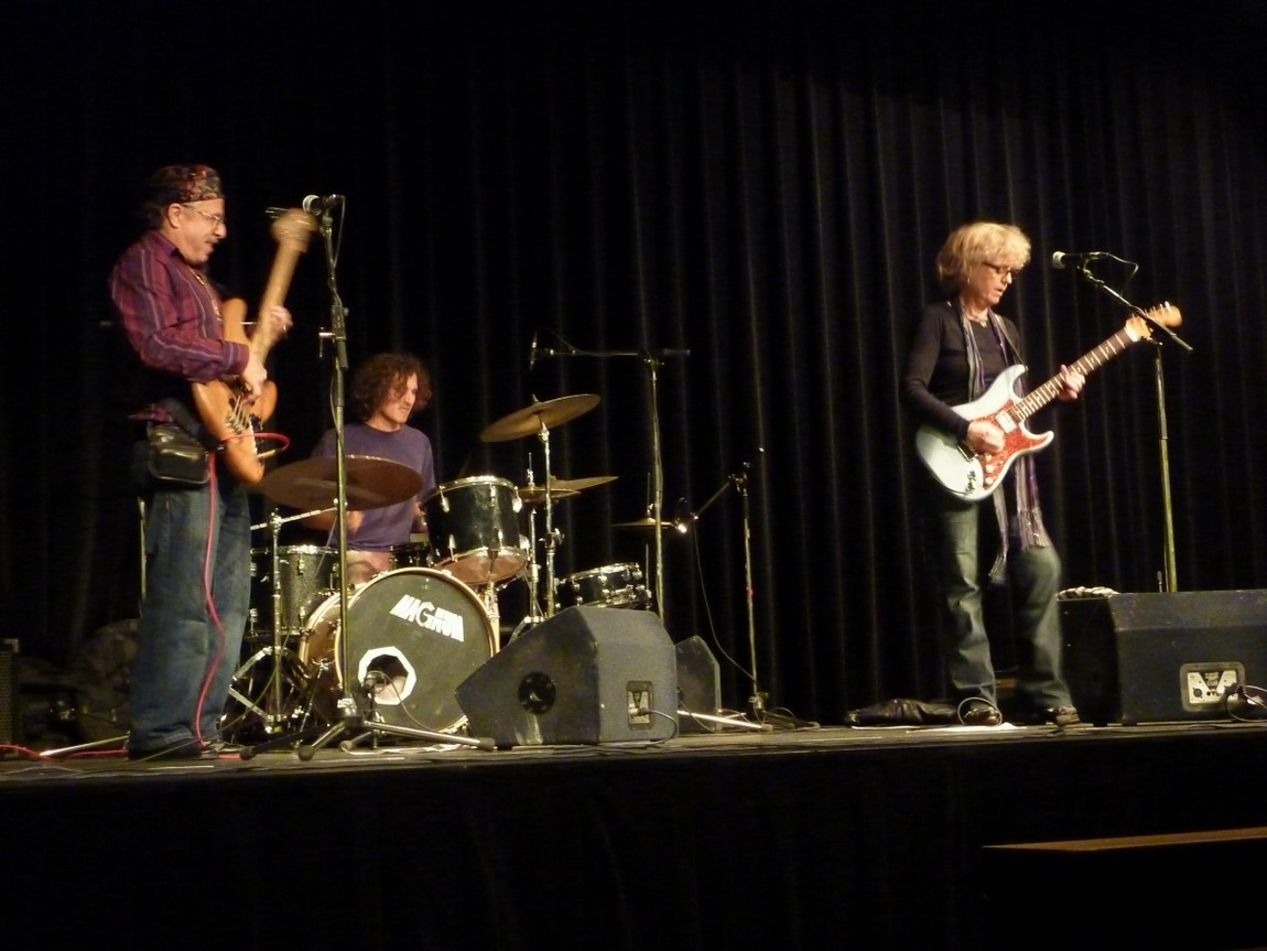 n_20101015_2216170_limmitationes.jpg