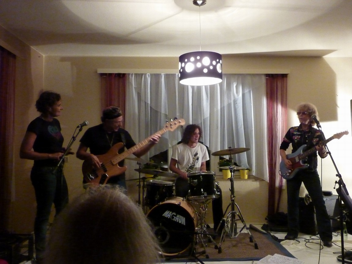 n_20101017_2140570_limmitationes.jpg