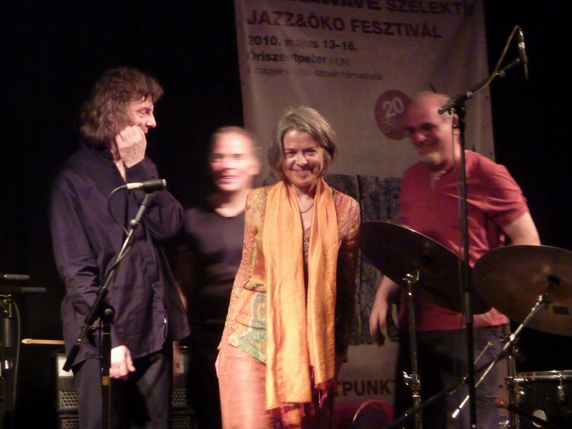 n_20100514_2305130_limmitationes.jpg