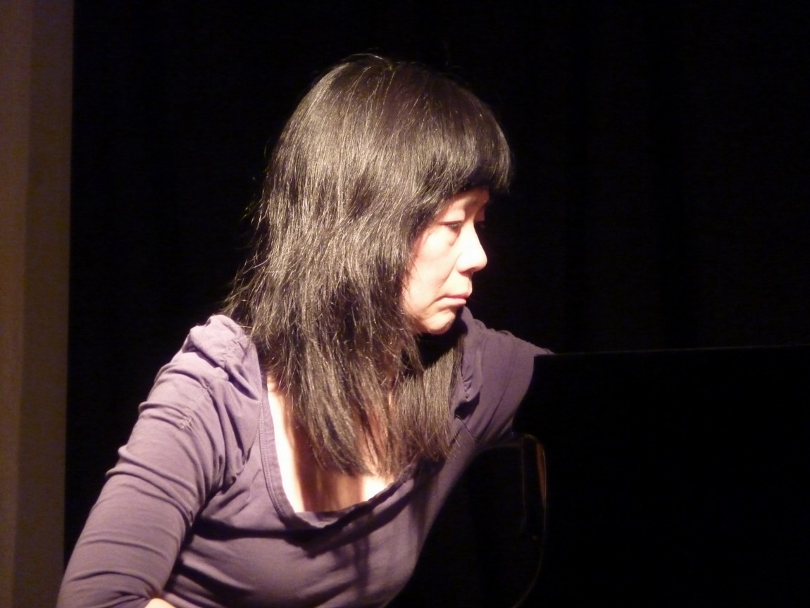 n_20100515_2109460_limmitationes.jpg