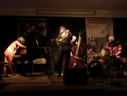 20100514_2226010_limmitationes.jpg