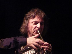 20100514_2226380_limmitationes.jpg