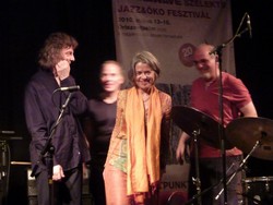 20100514_2305130_limmitationes.jpg