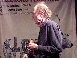 20100515_2301450_limmitationes.jpg