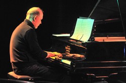 20110311_2332140_by_Attila_Simon.jpg