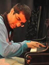 20110417_2115250_by_Attila_Simon.jpg