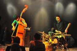 20110417_2115550_by_Attila_Simon.jpg