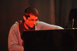 20110417_2117150_by_Attila_Simon.jpg